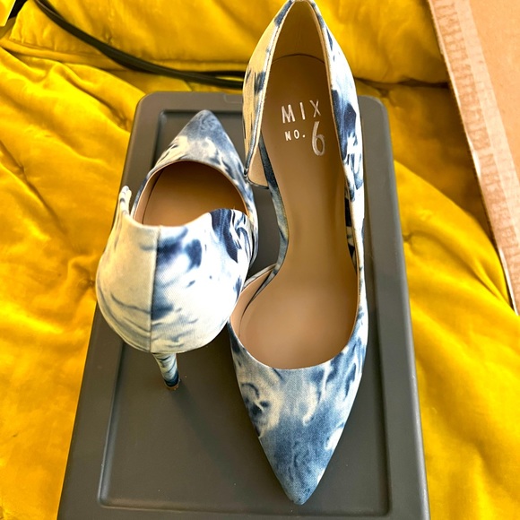 Tie dye heels - Picture 1 of 2